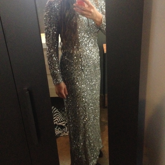 Dresses & Skirts - Silver Sparkle Dress